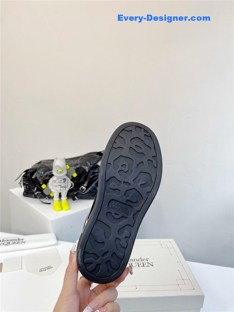 a1exa*der Mcqv*en retro sneakers skate shoes