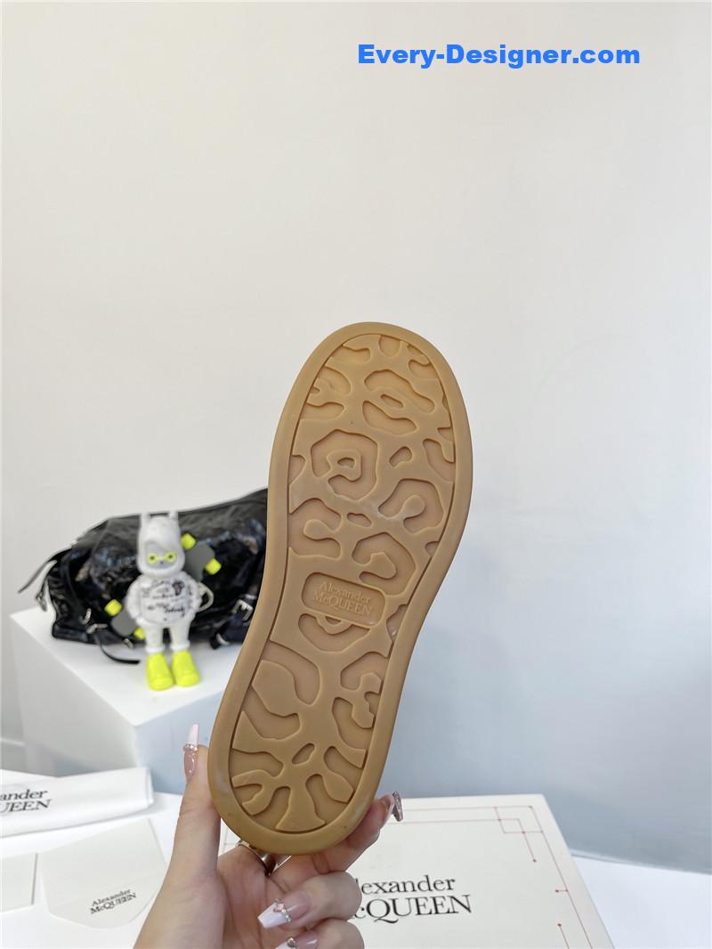 a1exa*der Mcqv*en retro sneakers skate shoes