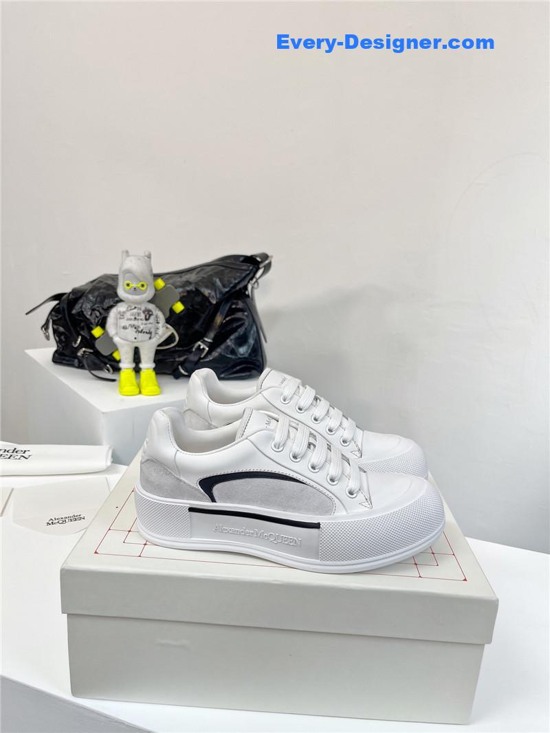 a1exa*der Mcqv*en retro sneakers skate shoes