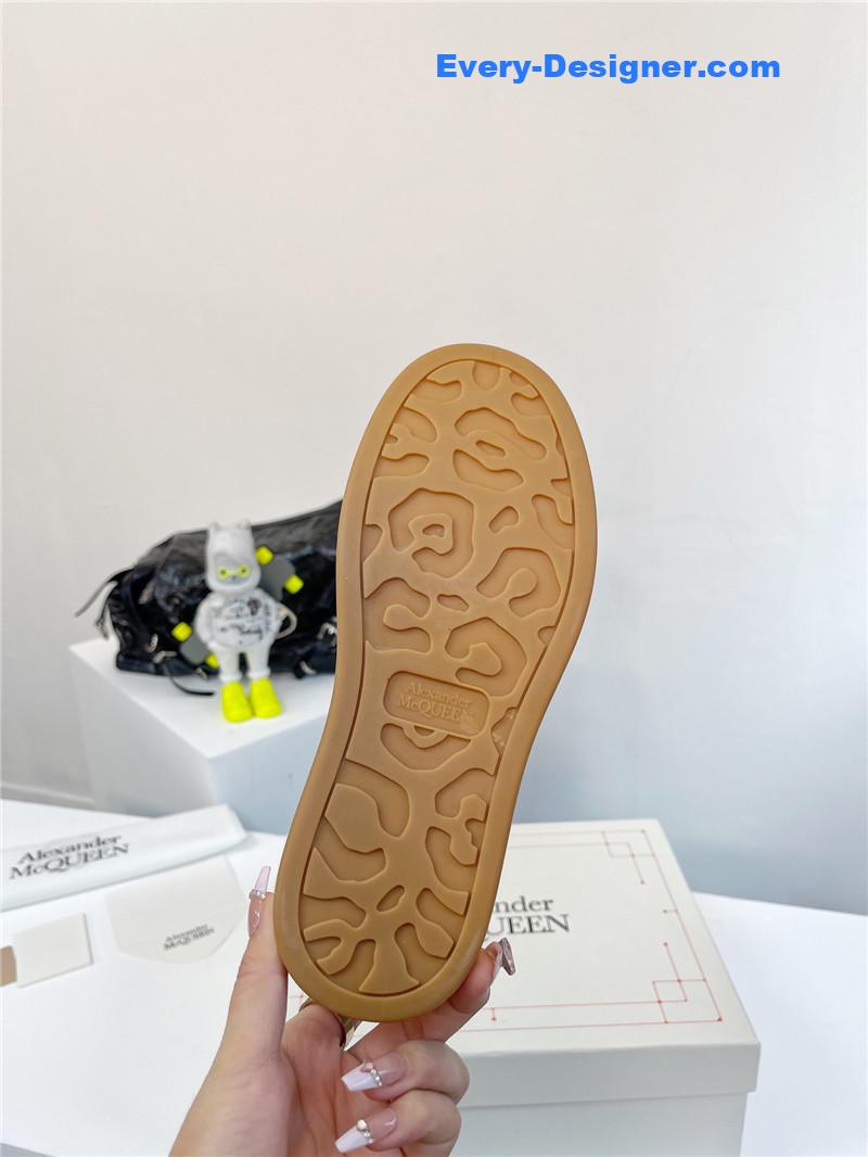 a1exa*der Mcqv*en retro sneakers skate shoes