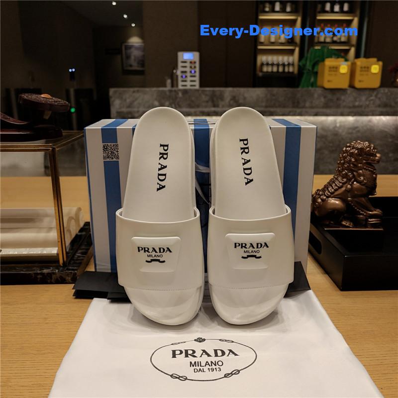 Pra*a “trapezoid logo logo creative” bag buckle slippers