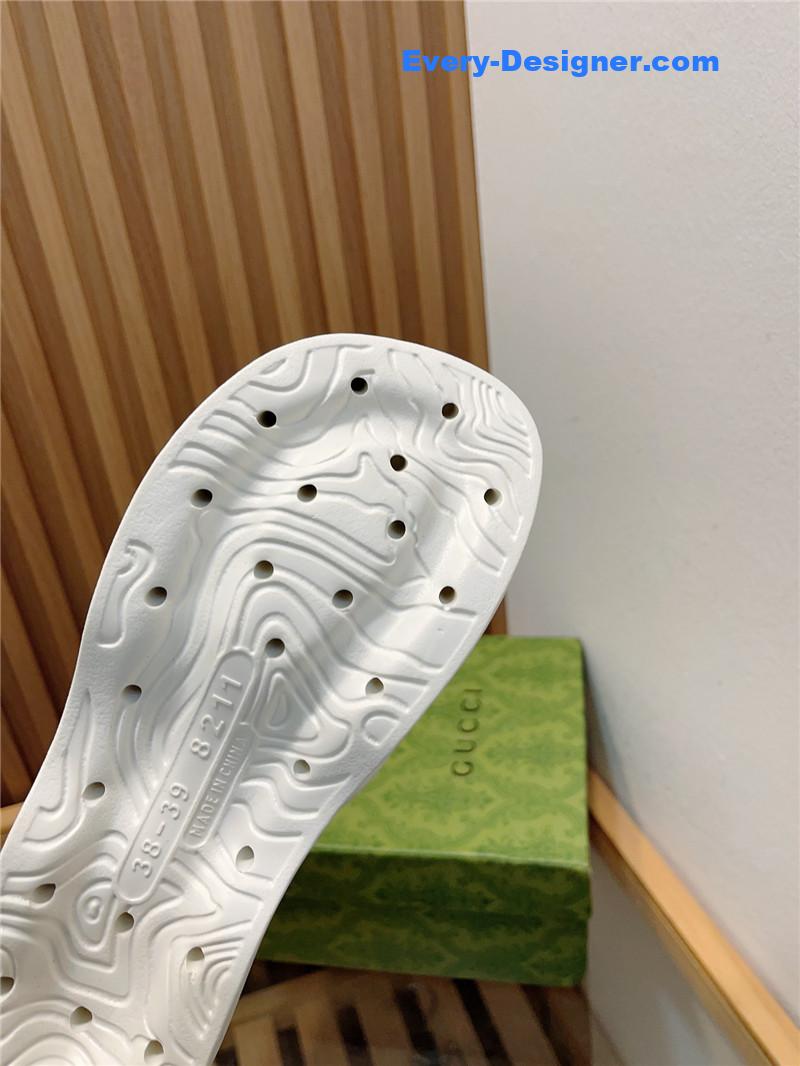 Gvc*1 new thick bottom flip flops