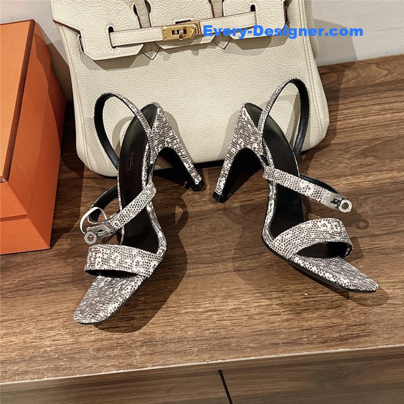 H**me5 glamor sandals