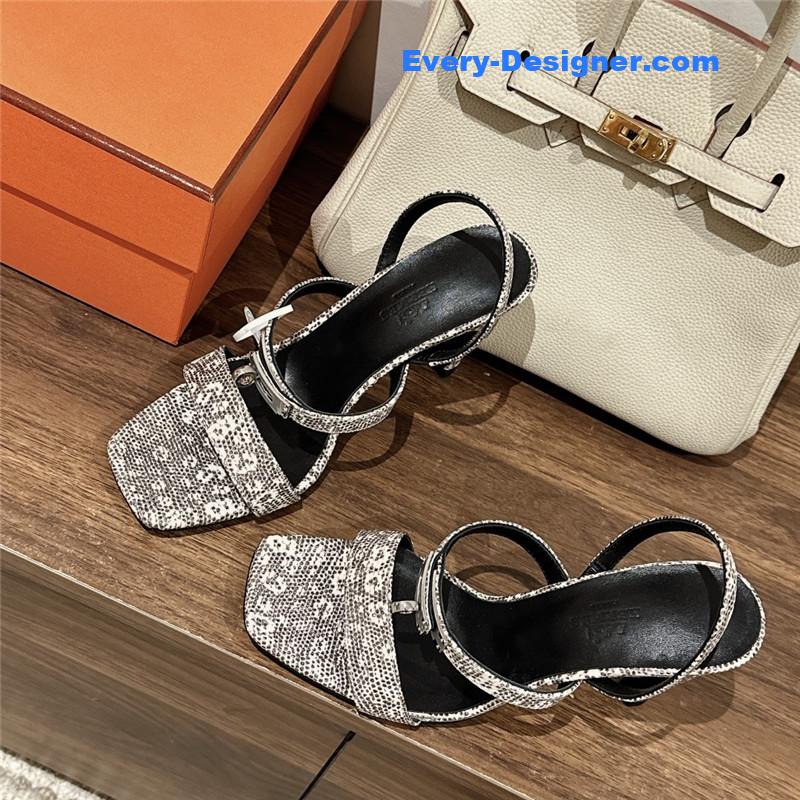 H**me5 glamor sandals