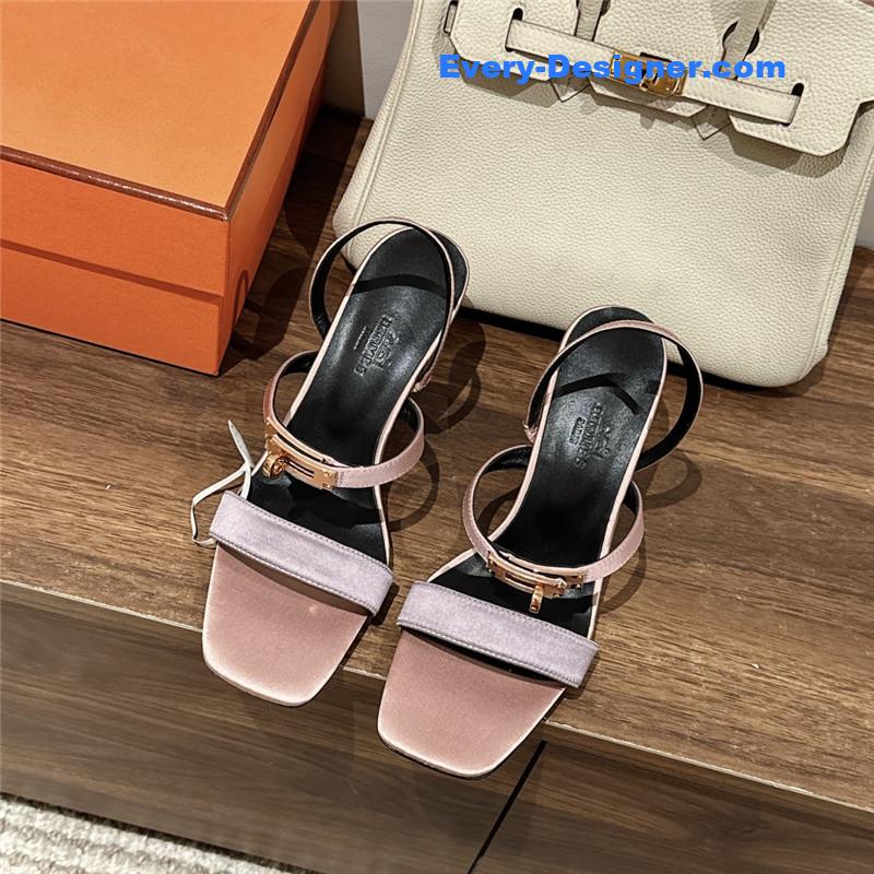 H**me5 glamor sandals