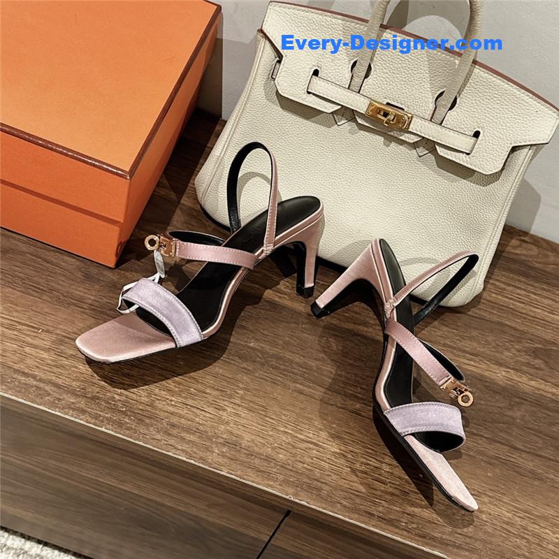 H**me5 glamor sandals