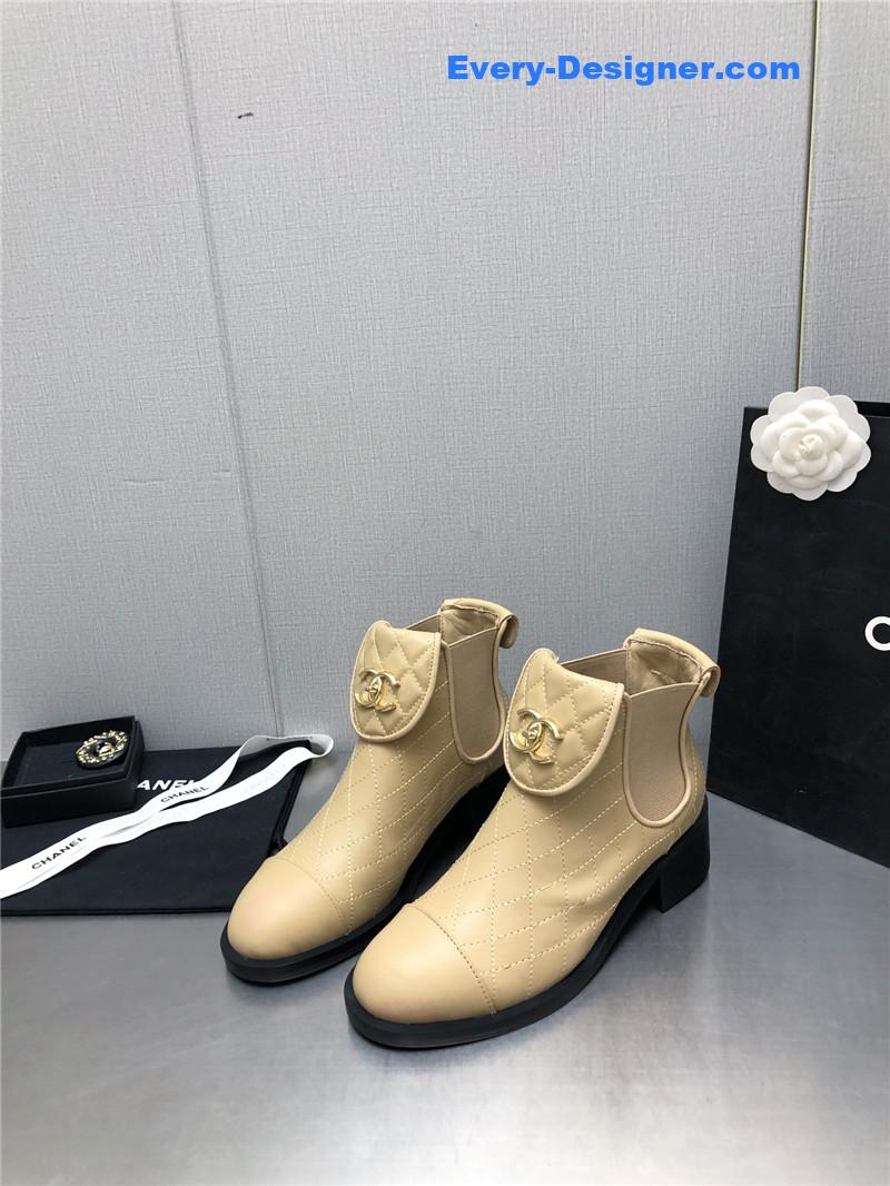CC explosive boots