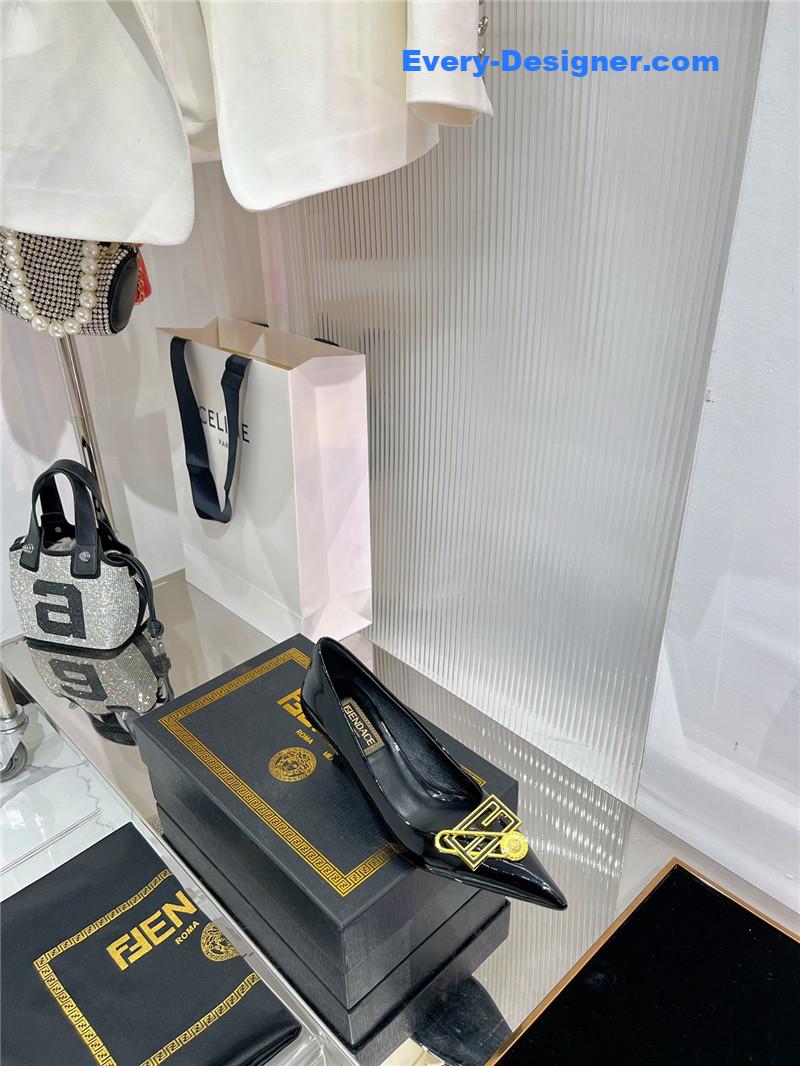 Versace simple temperament high heels