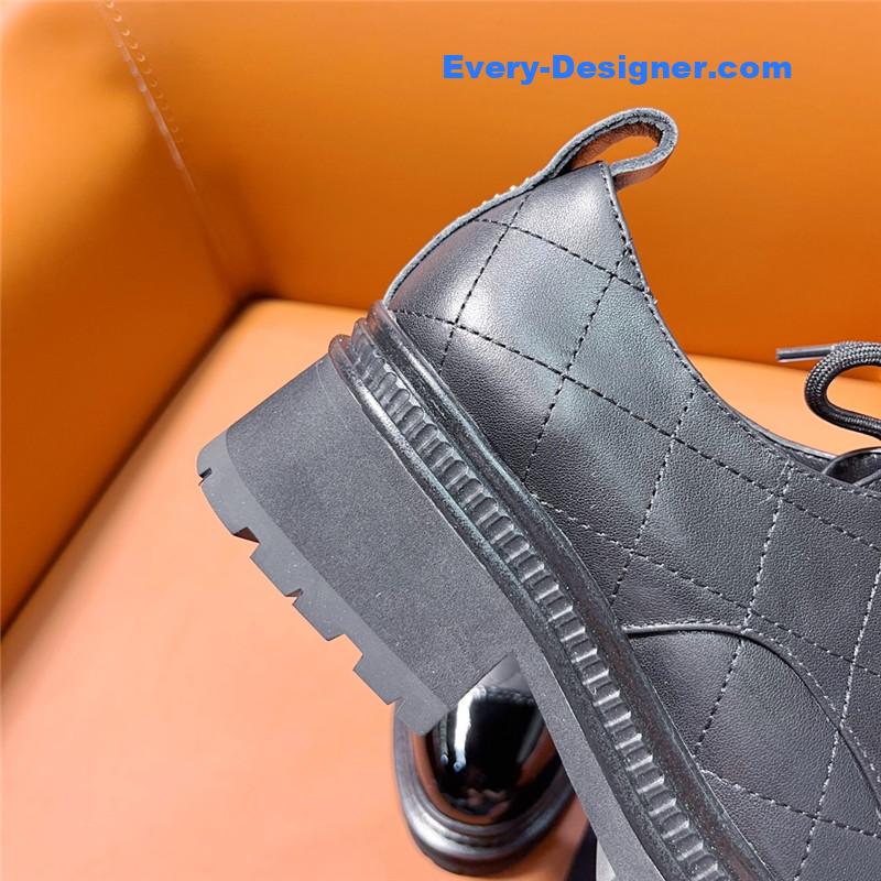 CC classic double C letter logo loafers