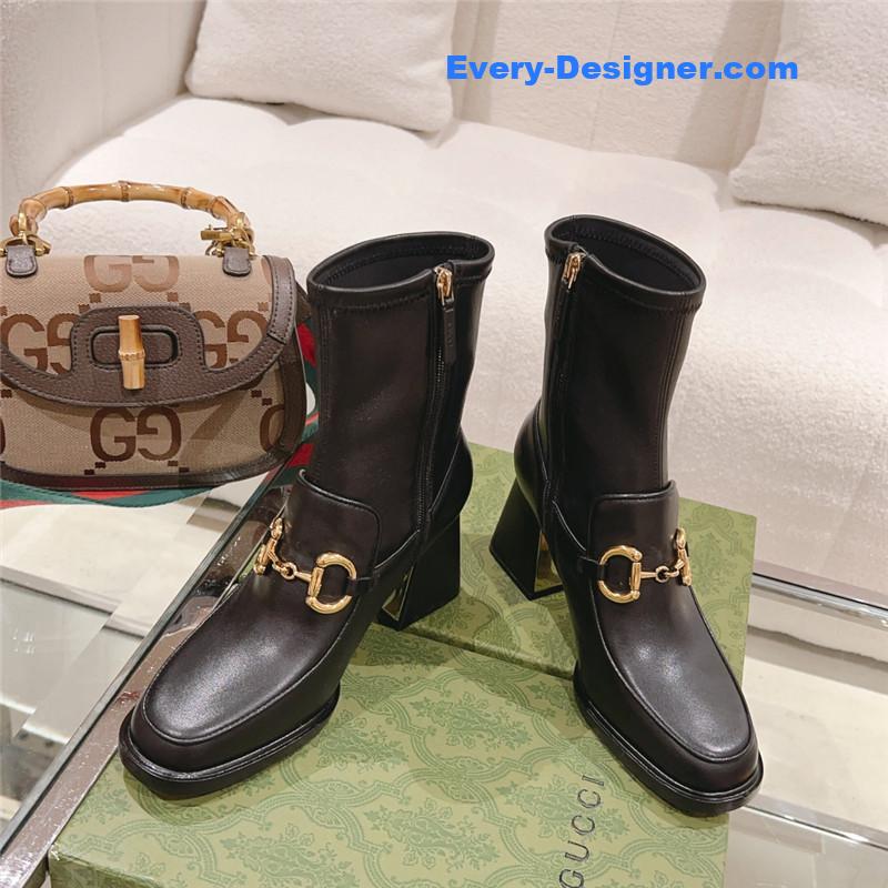 Gvc*1 pull buckle ankle boots