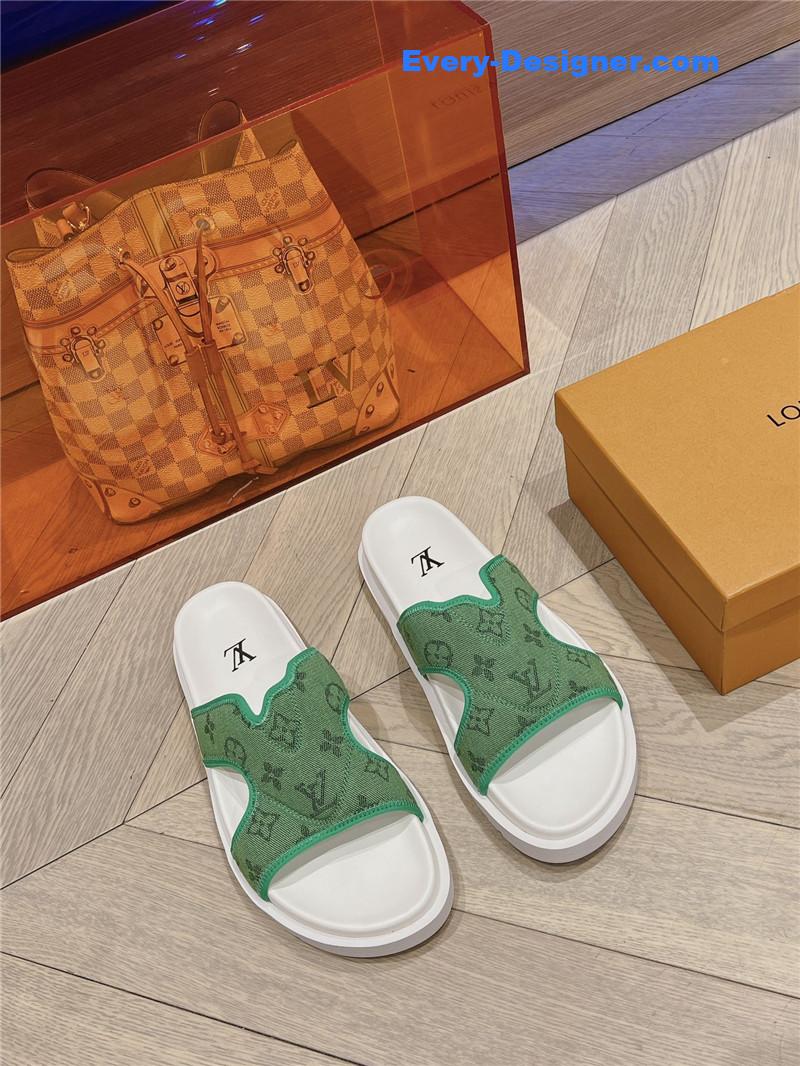 l0vis Vvtt0n lv summer all-match beach slippers