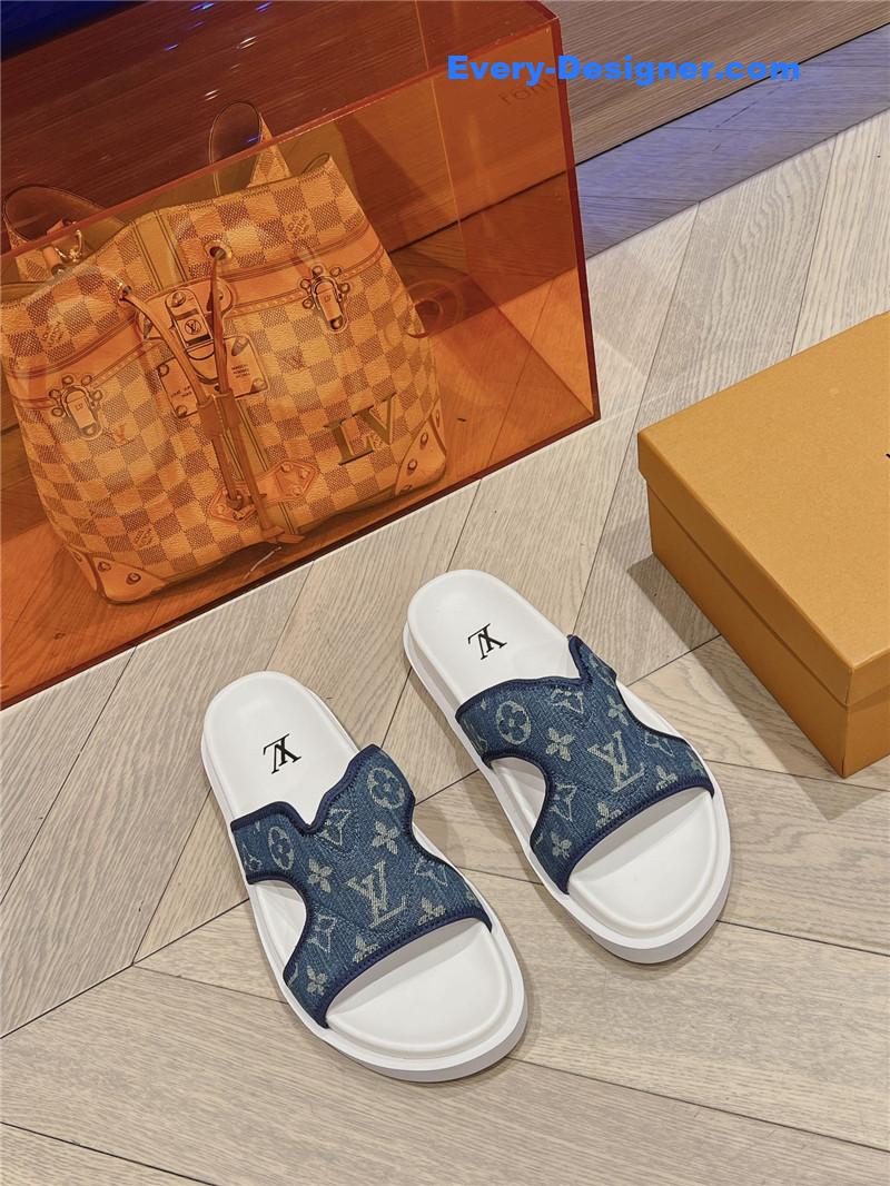 l0vis Vvtt0n lv summer all-match beach slippers