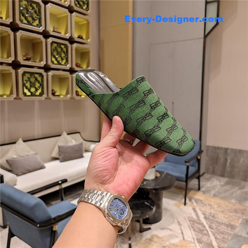 Ba1en*iaga padded flat toe slides