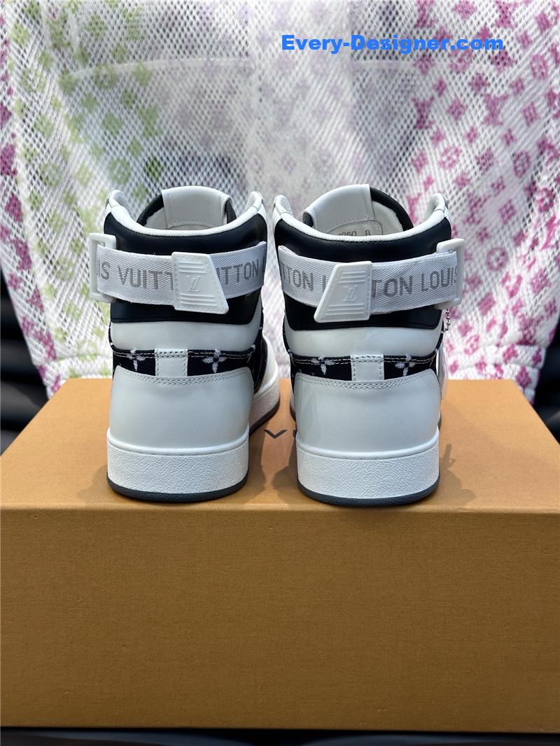 l0vis Vvtt0n lv men’s high top casual sneakers