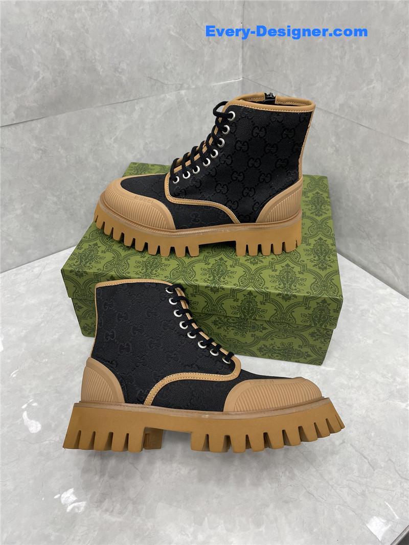 Gvc*1 side zipper martin boots