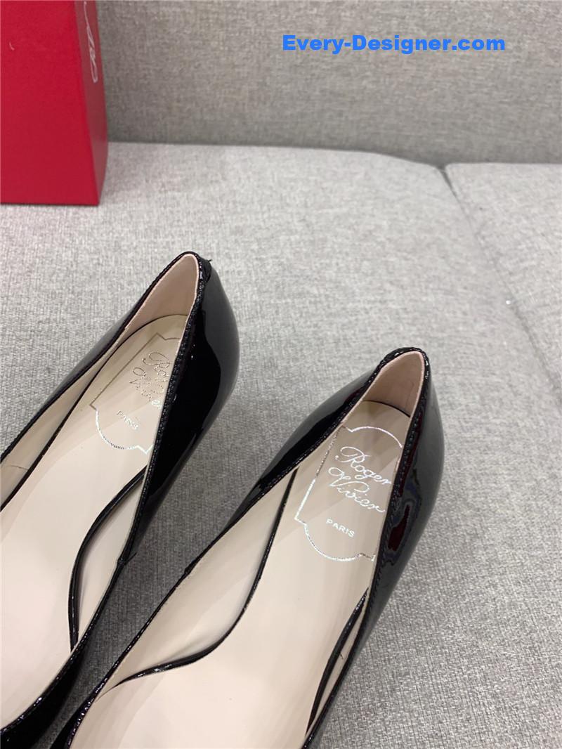 Roger vivier new leather buckle cat heel shoes