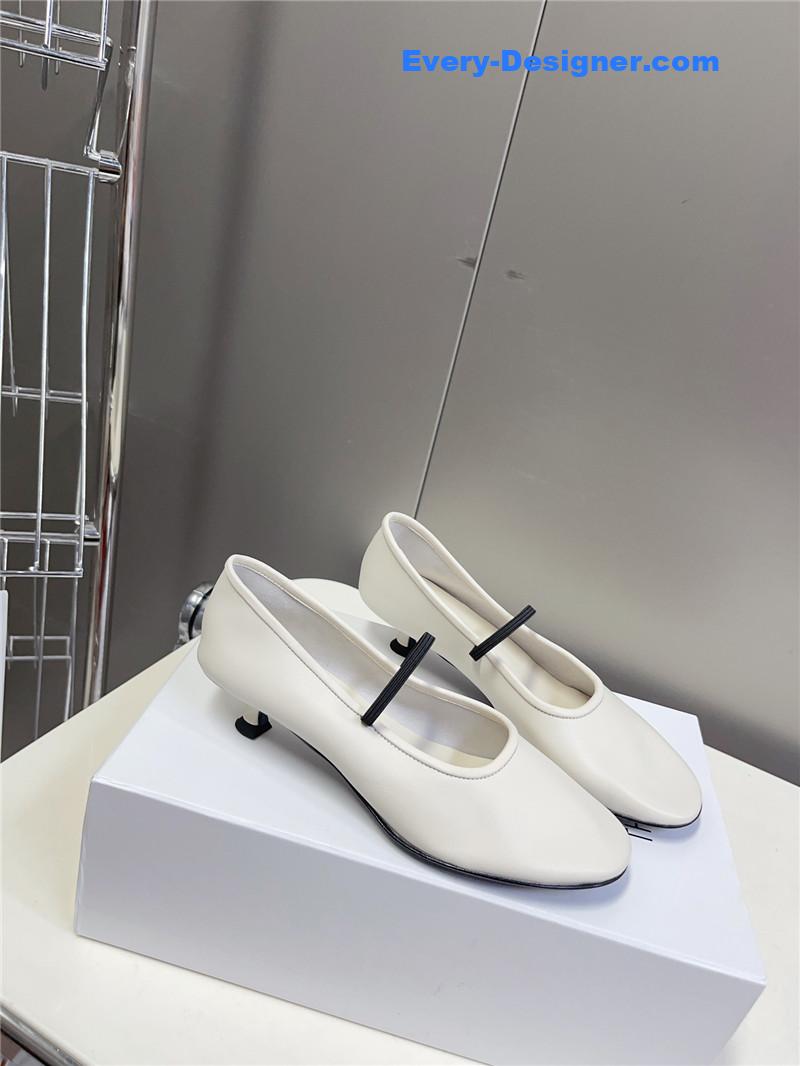 The R0w ballet flats