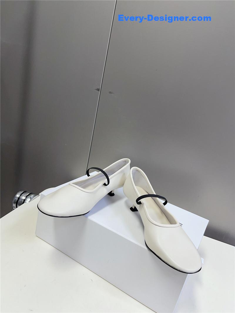 The R0w ballet flats