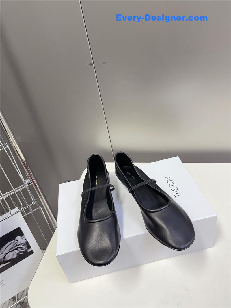 The R0w ballet flats