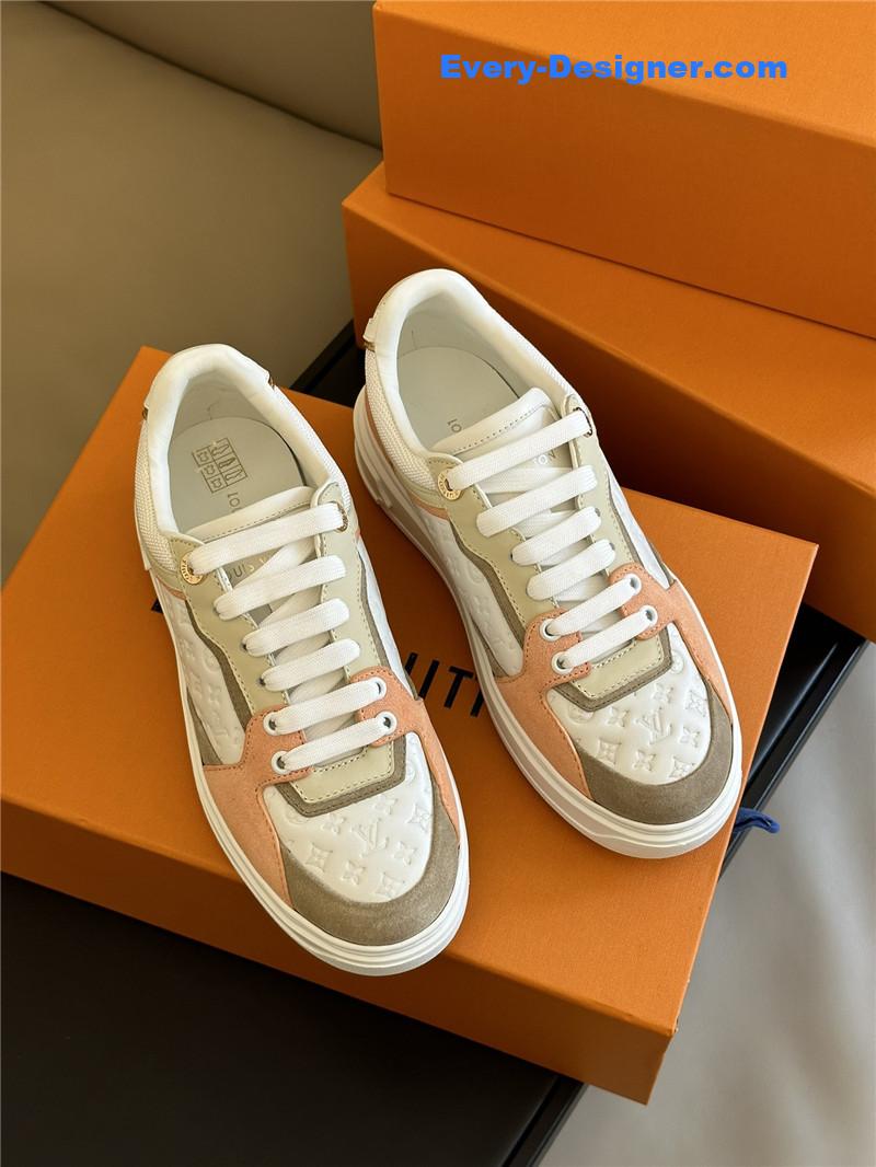 l0vis Vvtt0n lv classic platform sneakers