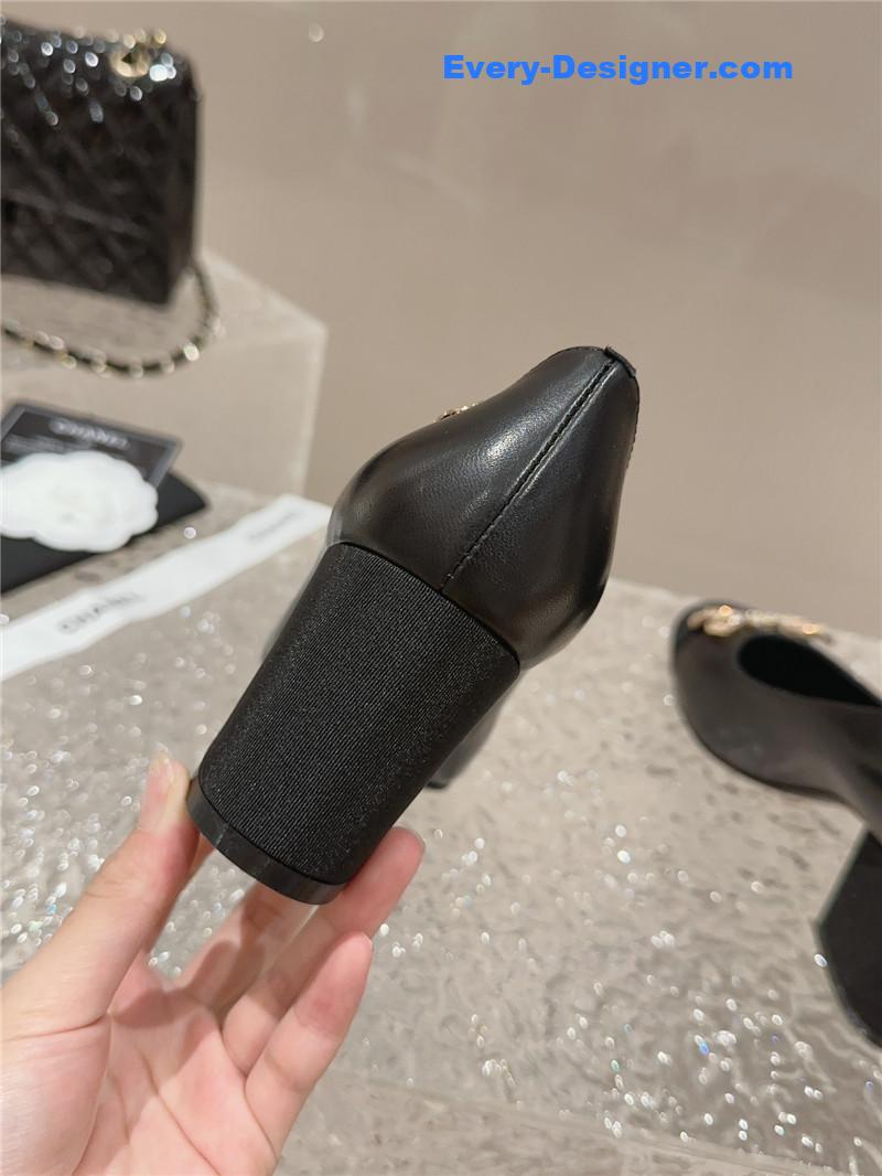 CC round toe gold chain shoes