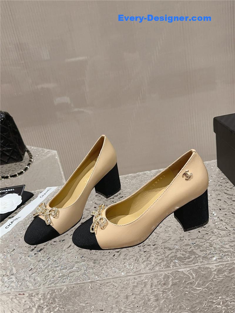 CC round toe gold chain shoes