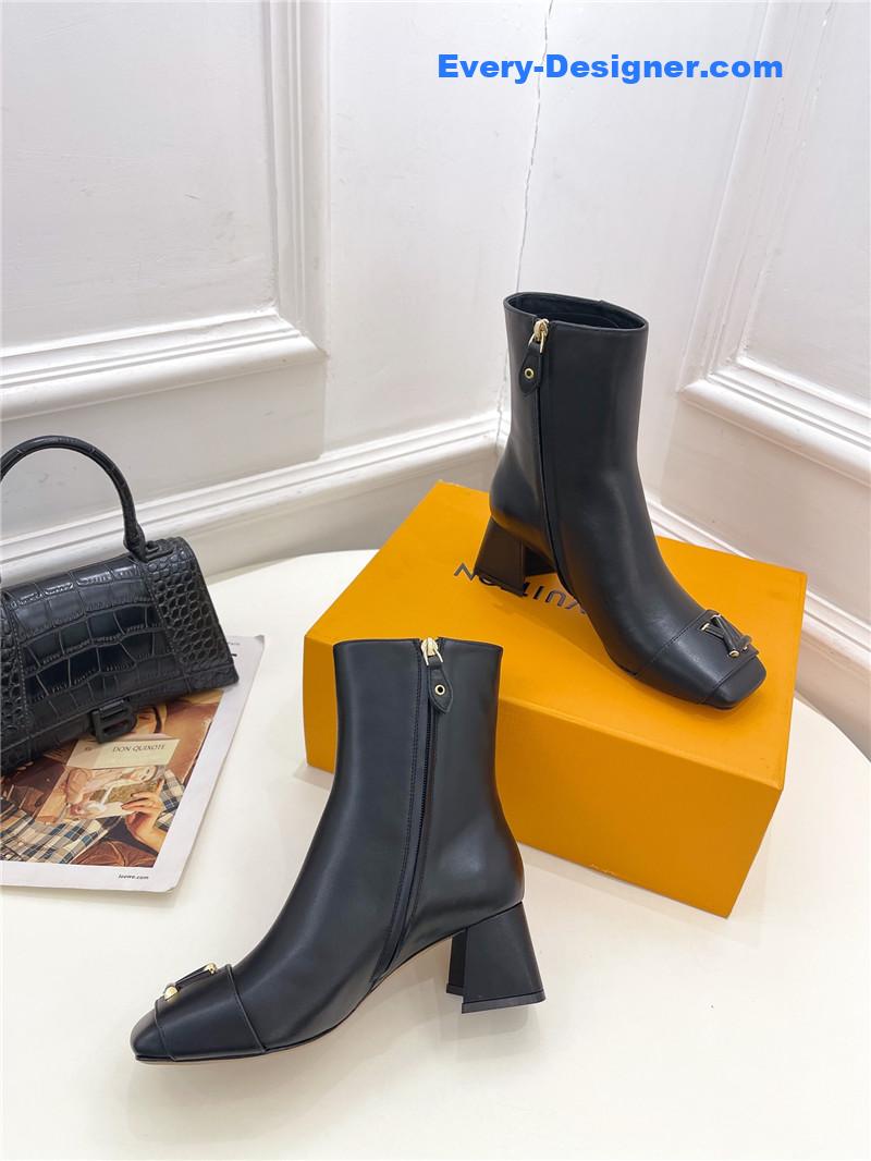 l0vis Vvtt0n lv new v-shaped chunky heel ankle boots