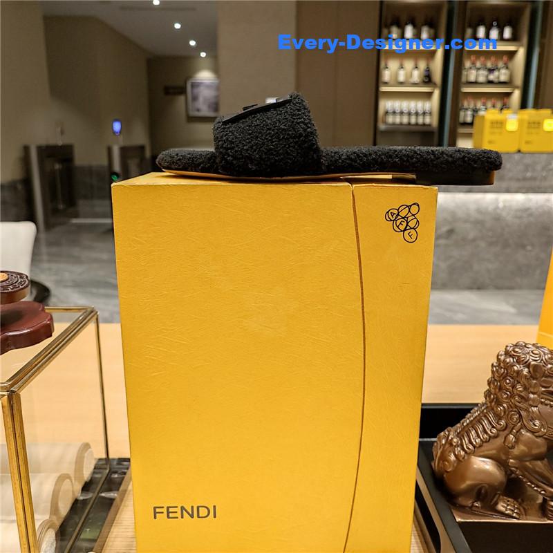 F**di lamb wool series slippers