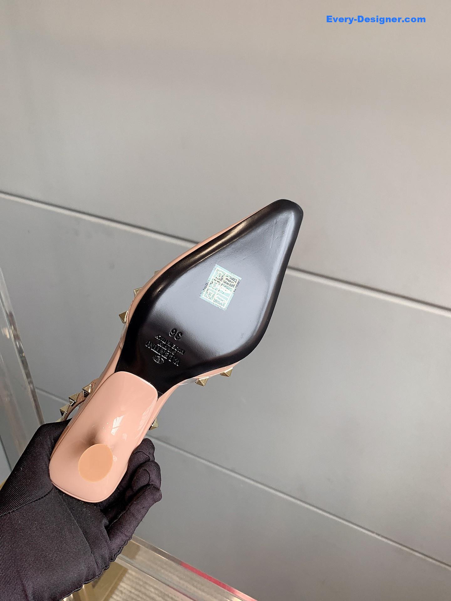 Va1e*ntin0 new rivet kitten heel sandals