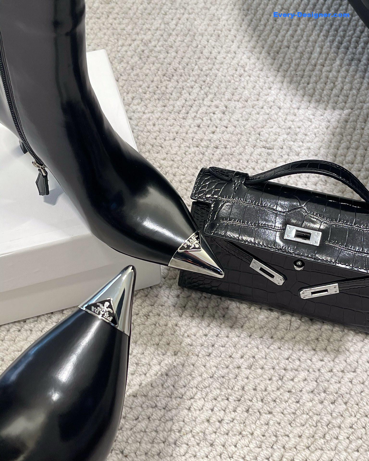 Pra*a autumn winter iron toe triangle logo ankle boots