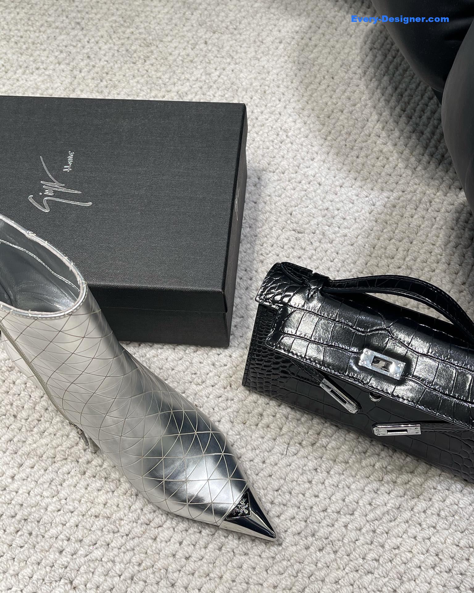 Pra*a autumn winter iron toe triangle logo ankle boots