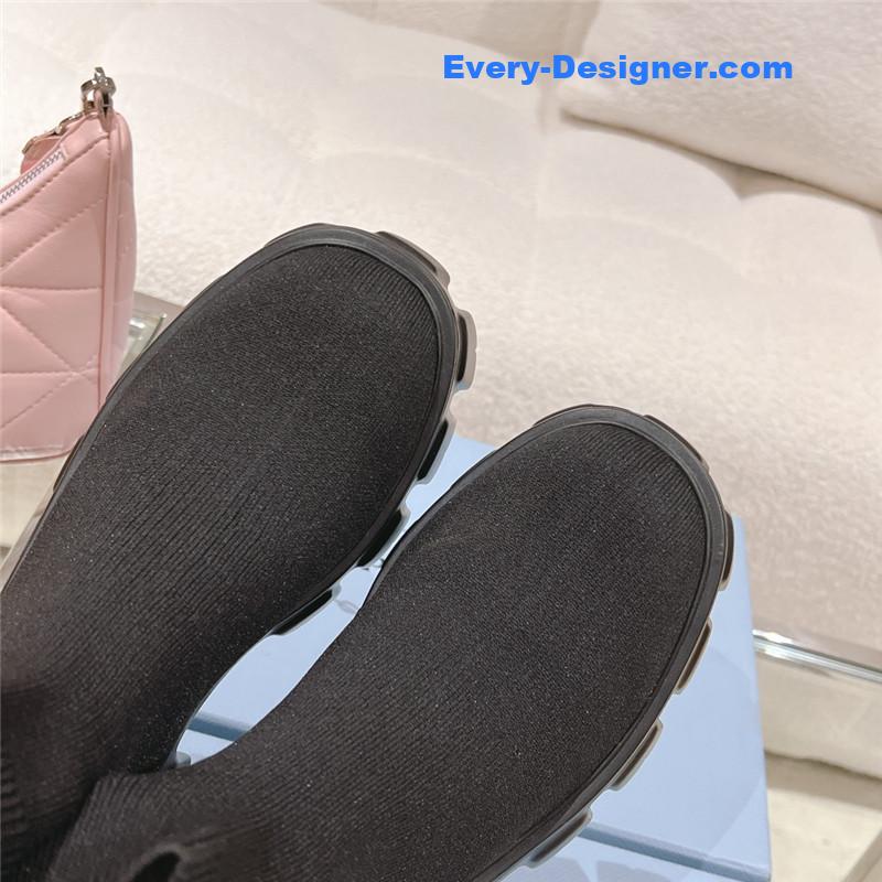 Pra*a new stretch boots