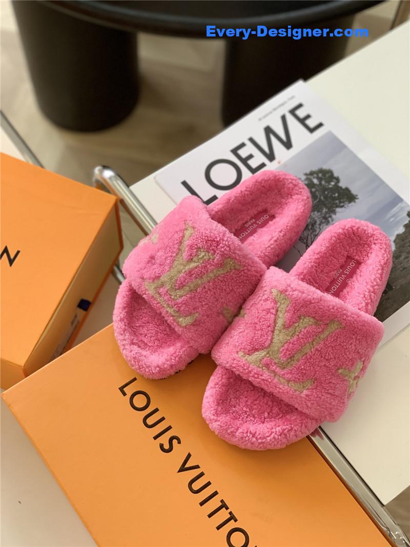 l0vis Vvtt0n lv new sheepskin wool slippers