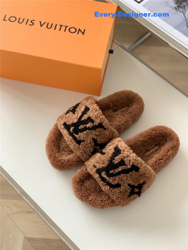 l0vis Vvtt0n lv new sheepskin wool slippers