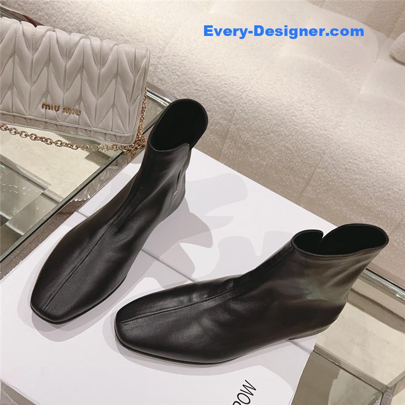 The R0w autumn and winter new flat boots