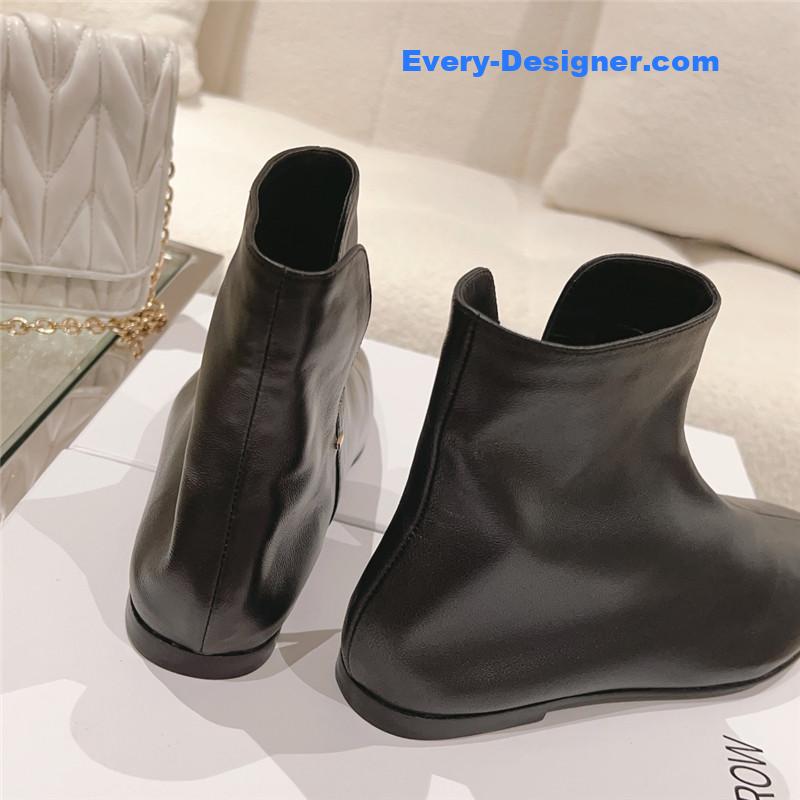 The R0w autumn and winter new flat boots