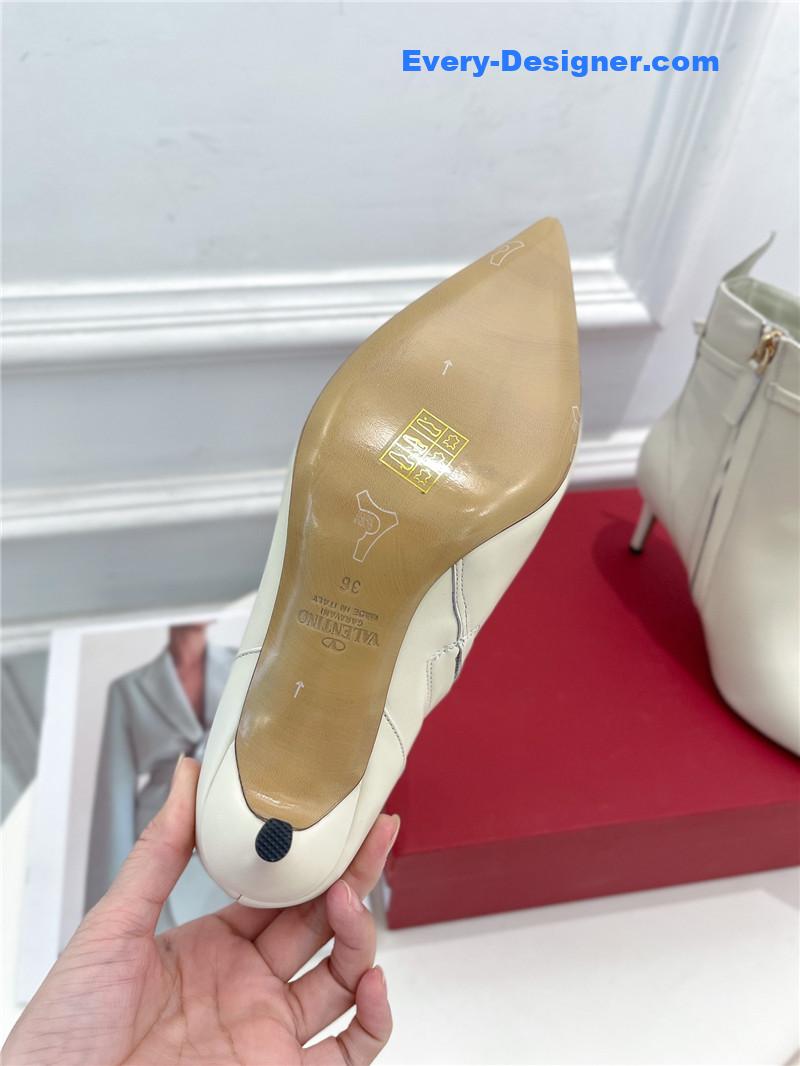 Va1e*ntin0 new high heel nude boots