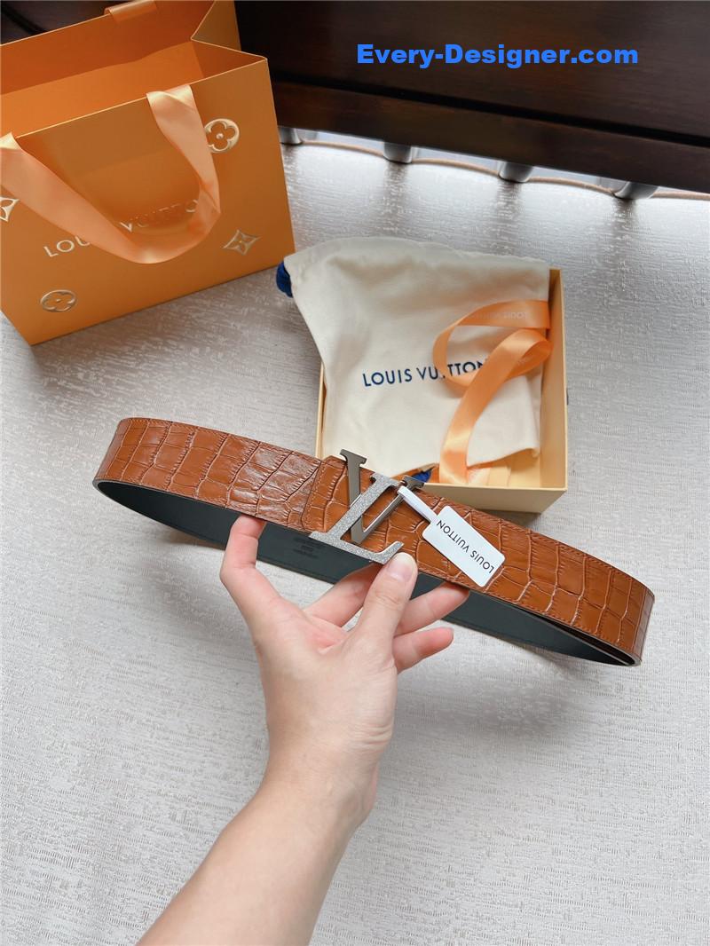 l0vis Vvtt0n lv classic belt