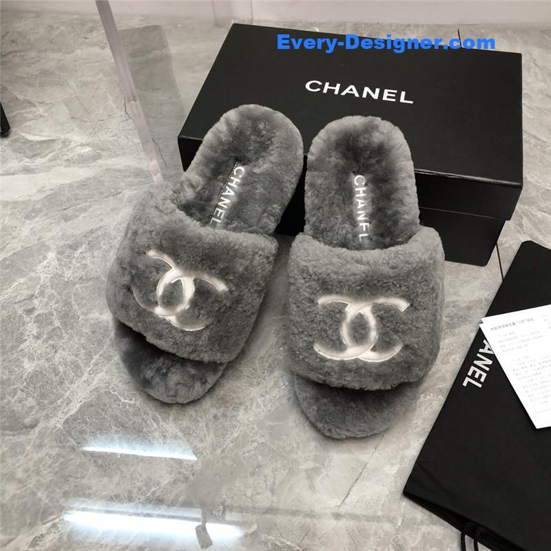 CC fur slippers