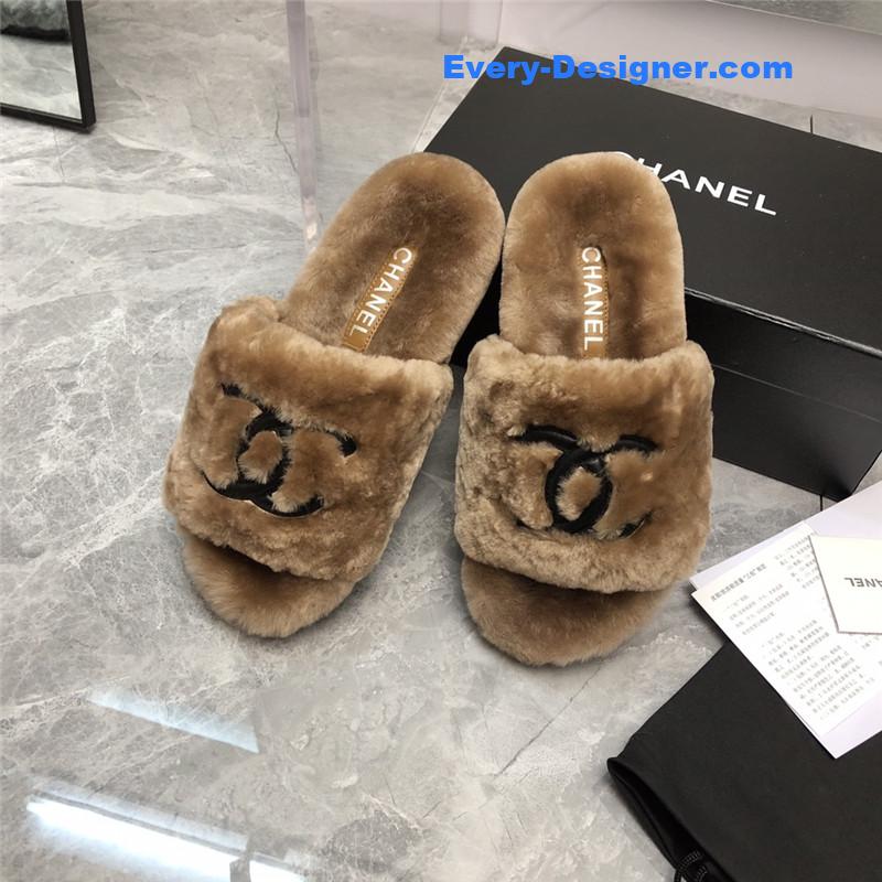 CC fur slippers