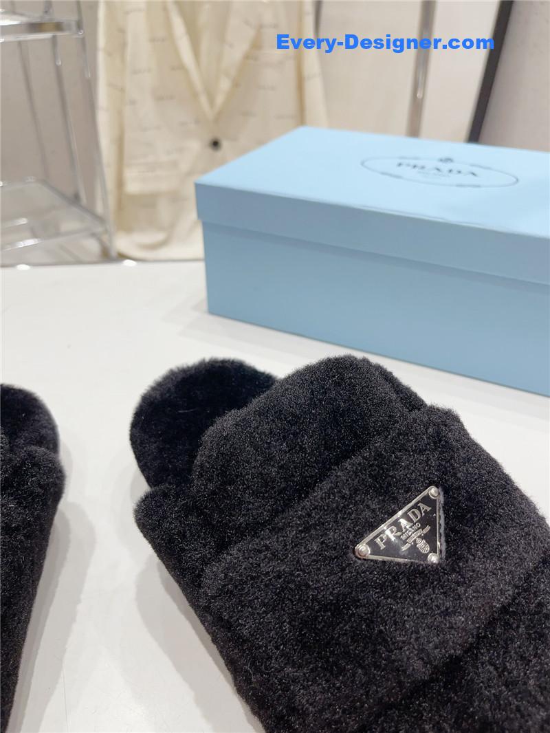Pra*a autumn winter fur slippers