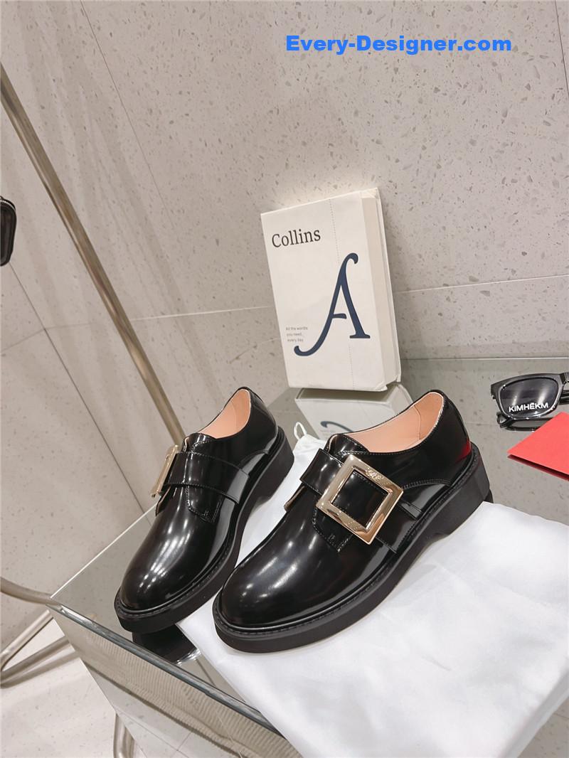 Roger vivier metal buckle derby shoes