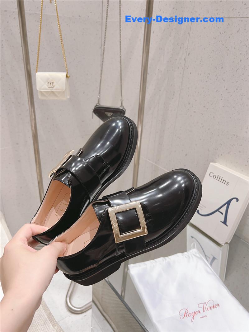 Roger vivier metal buckle derby shoes