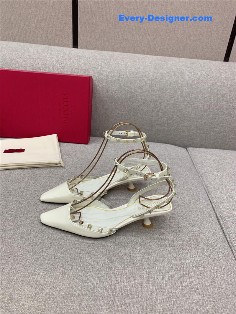 Va1e*ntin0 new rivet kitten heel sandals