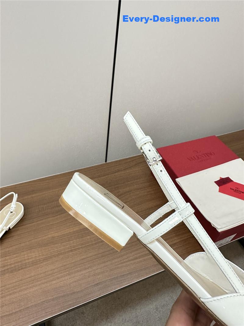 Va1e*ntin0 new big v buckle sandals shoes