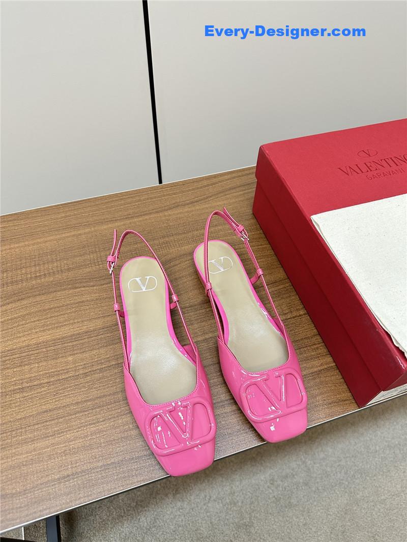 Va1e*ntin0 new big v buckle sandals shoes