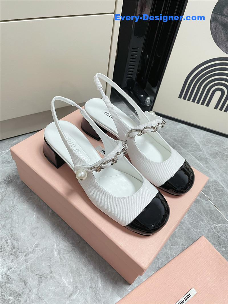 M1um1u chunky heel chain pearl pearl mary jane shoes