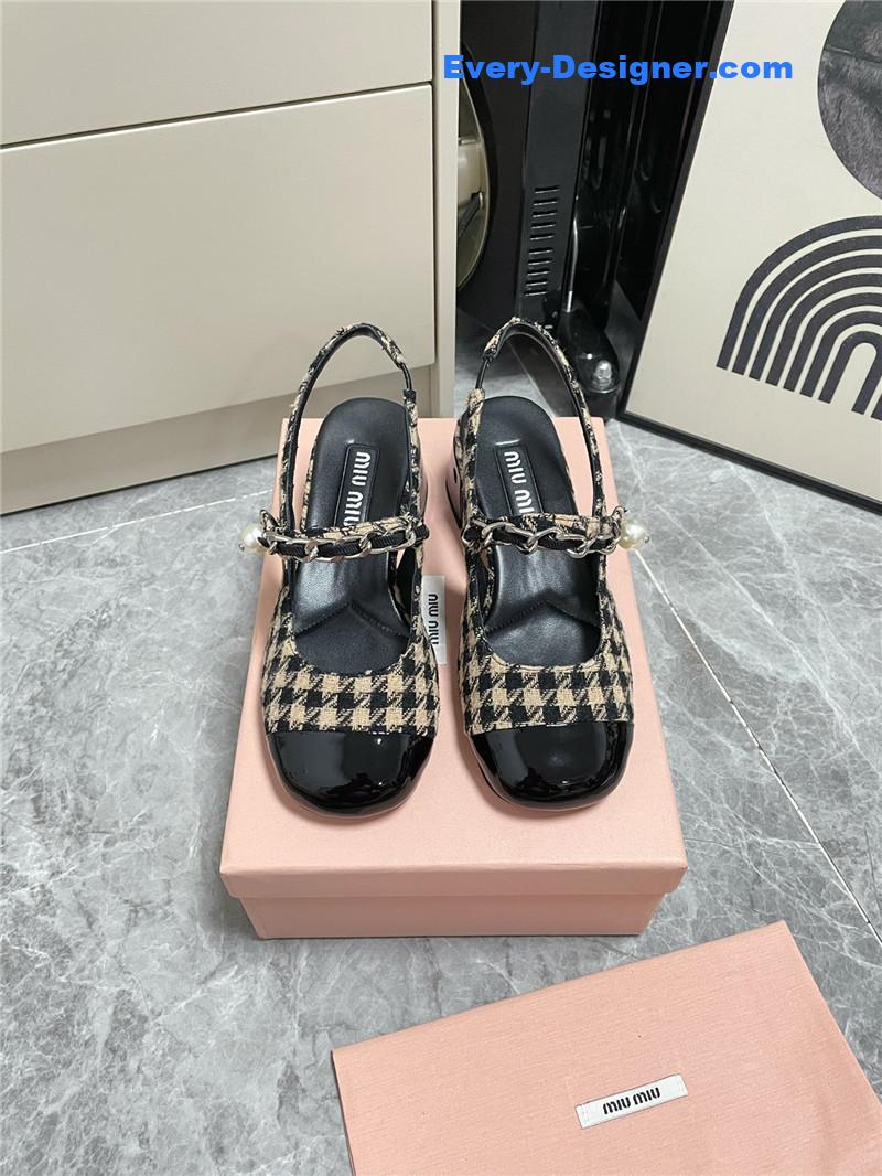 M1um1u chunky heel chain pearl pearl mary jane shoes