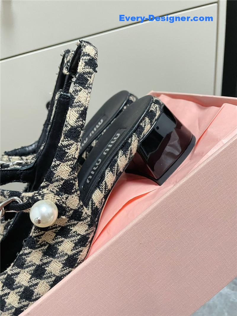 M1um1u chunky heel chain pearl pearl mary jane shoes