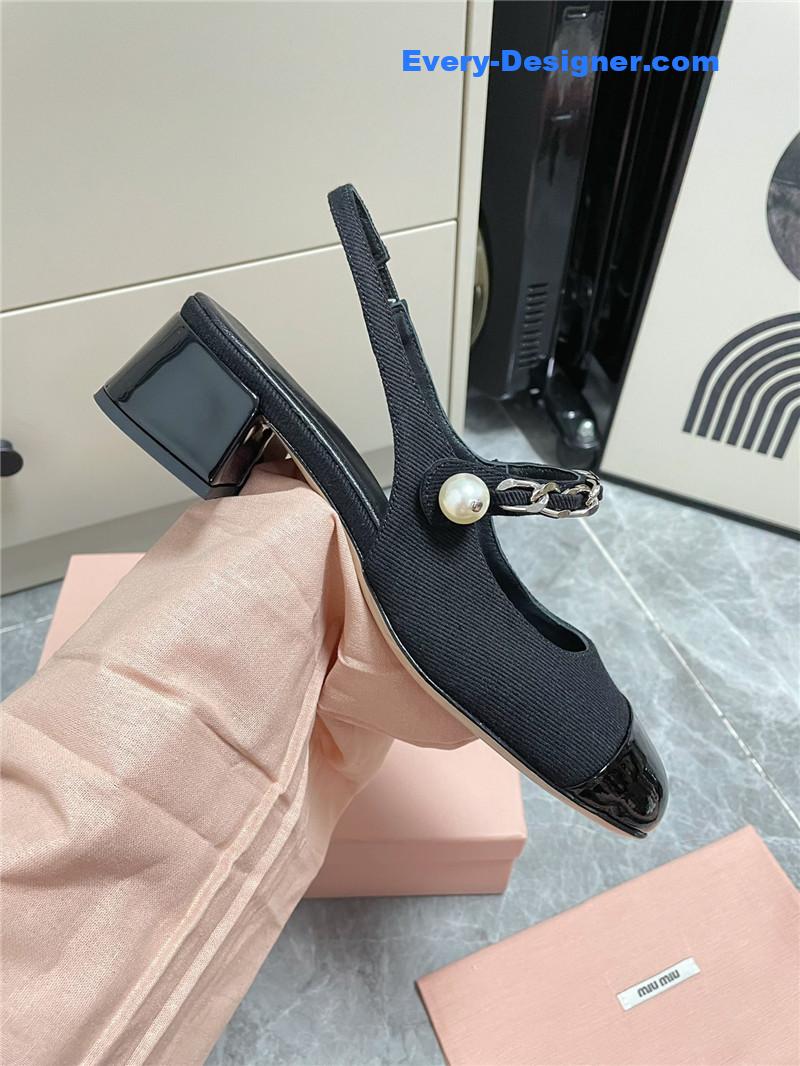 M1um1u chunky heel chain pearl pearl mary jane shoes